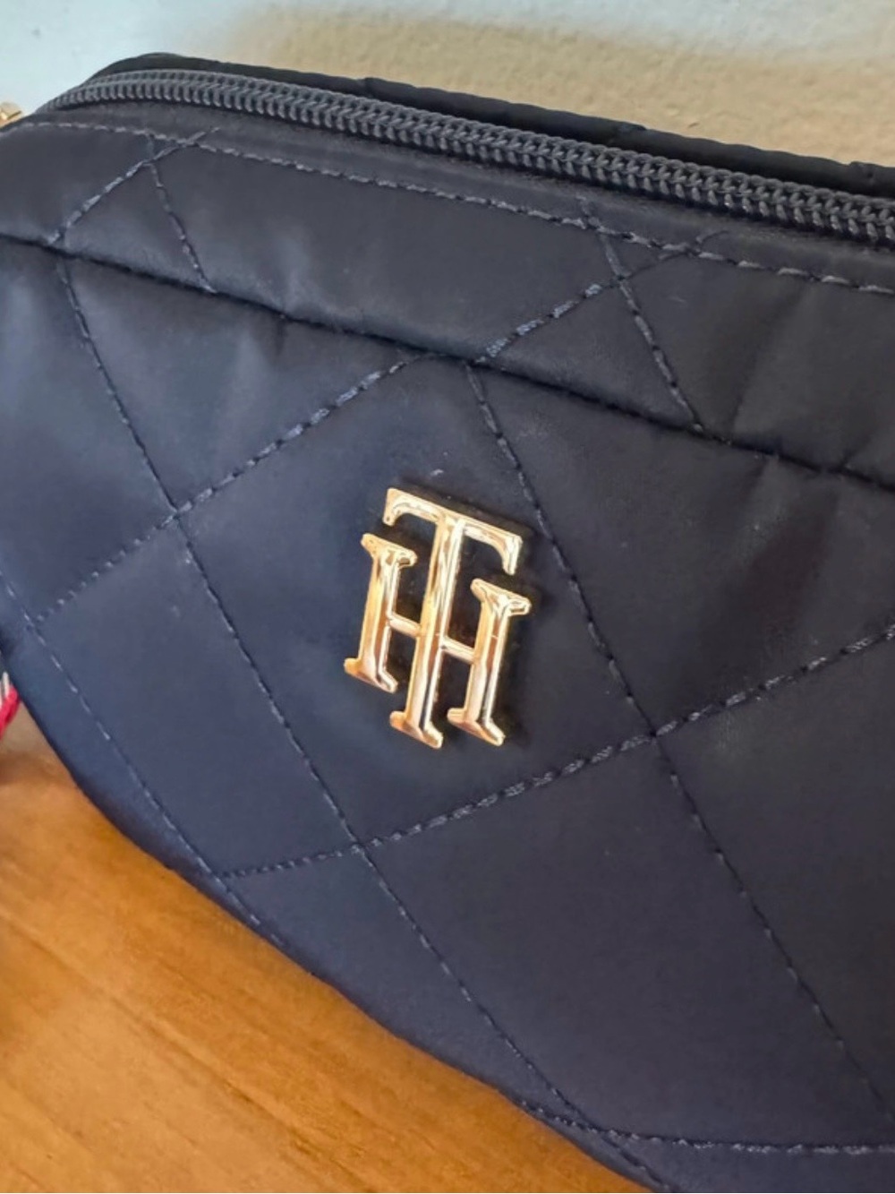 Tommy Hilfiger Quilted Crossbody Bag Navy Red Strap NWT Logo Small